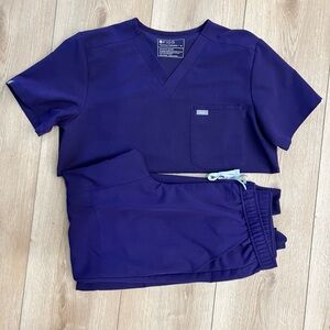 Figs Purple Jam Scrub Set- men’s medium